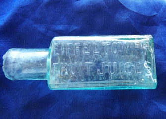 Eiffel Tower bottle Eiffel Tower bottle